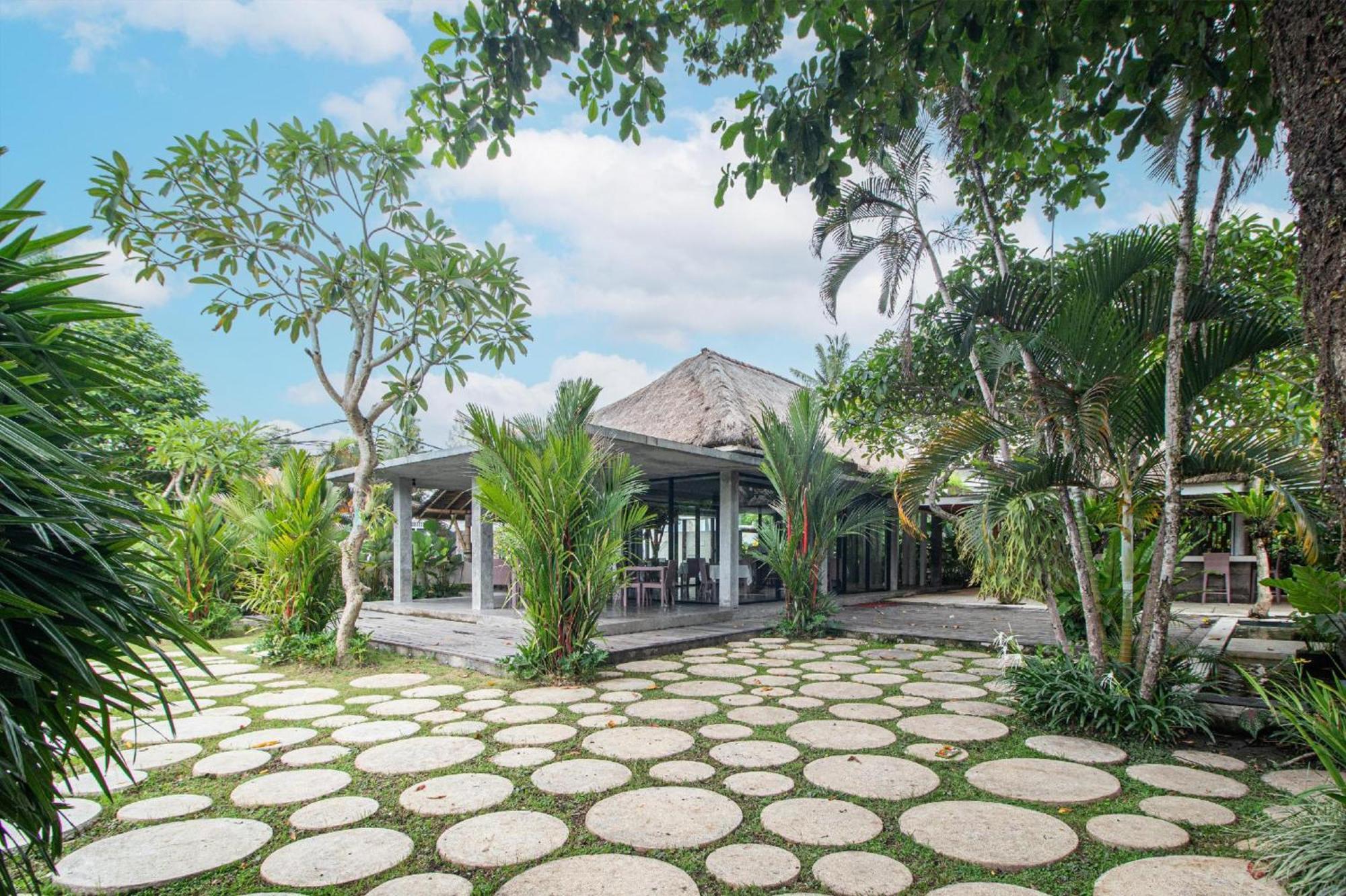 Belvilla Y Resort Near Central Ubud Екстер'єр фото